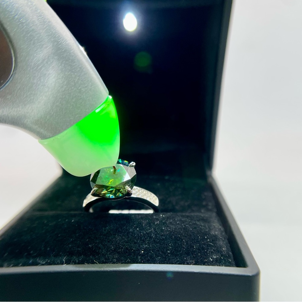 5 Carat Green Moissanite Ring 18K White Gold 925 Silver Wedding Anniversary - Picture 4 of 14